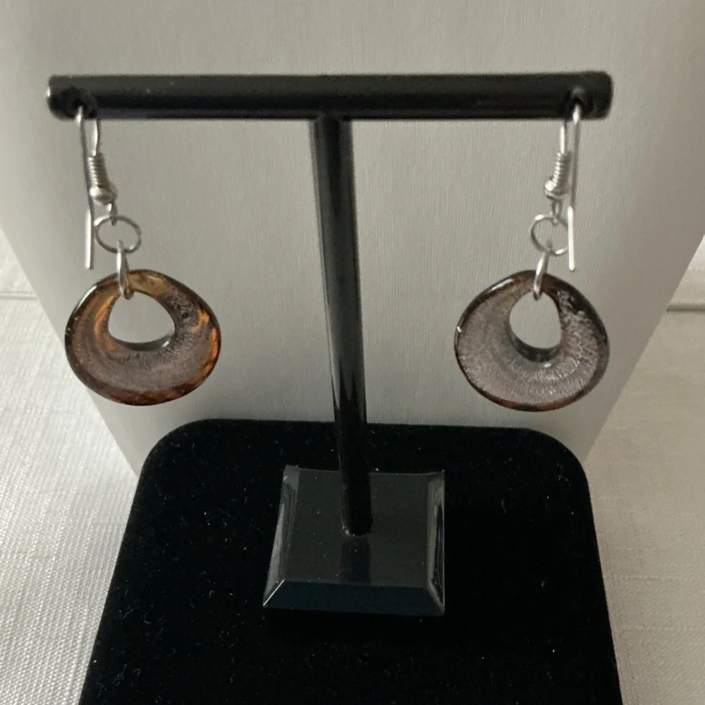 Amber/Brown Silver Tone Pendant Necklace and Earrings